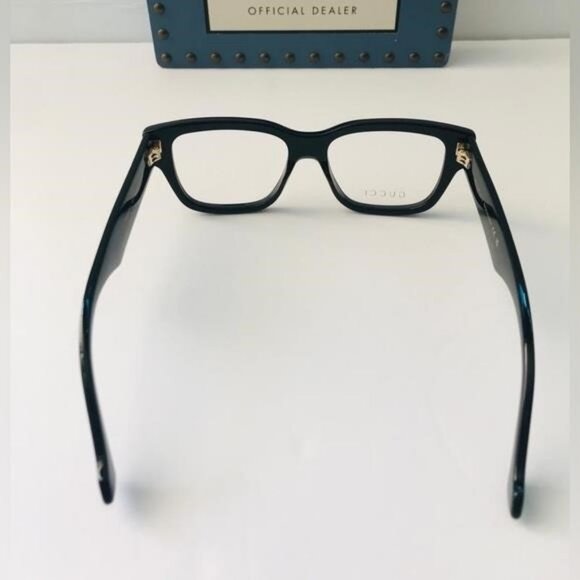 GUCCI GG1428O 001 square Gucci optical comes in a shiny black frame - Picture 15 of 15